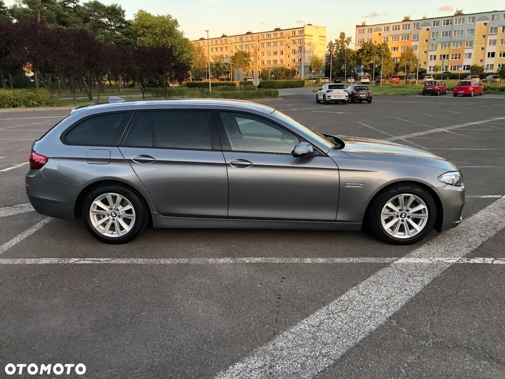 BMW Seria 5 520d - 32