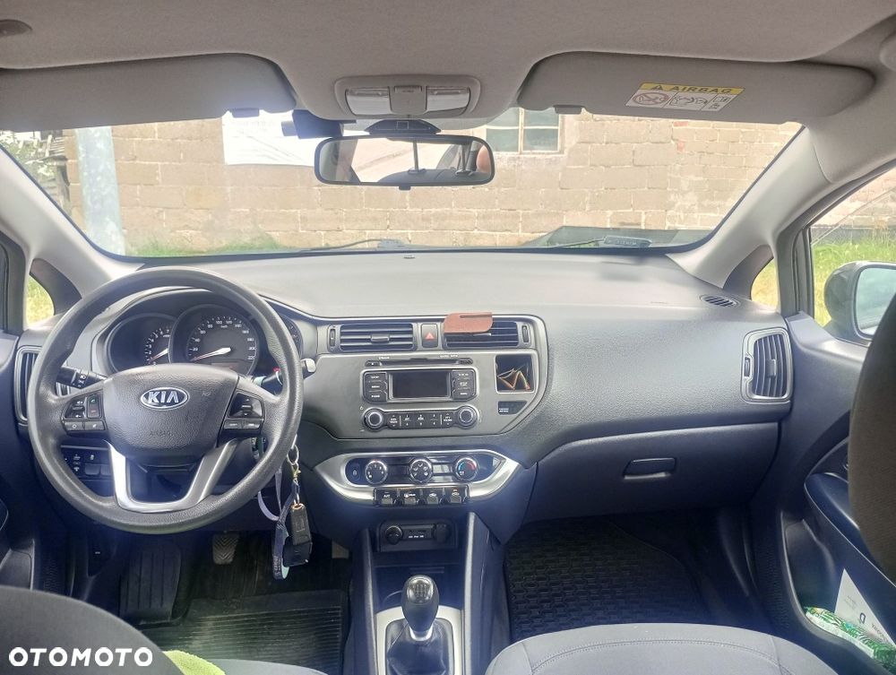 Kia Rio - 6