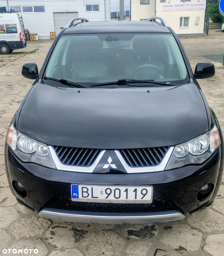 Mitsubishi Outlander 2.0 DID Intense + - 18