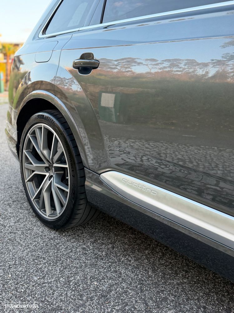 Audi SQ7 4.0 TDI V8 quattro Tiptronic 7L - 11