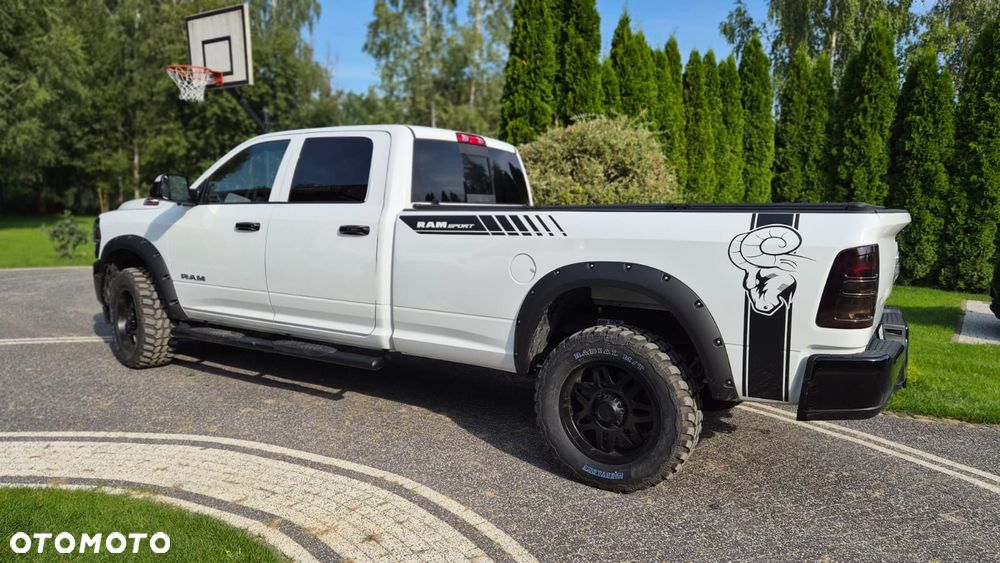 RAM 2500 - 11