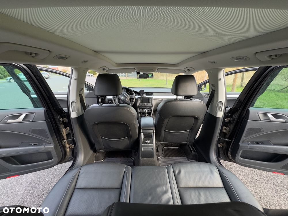 Skoda Superb 2.0 TDI Exclusive - 10