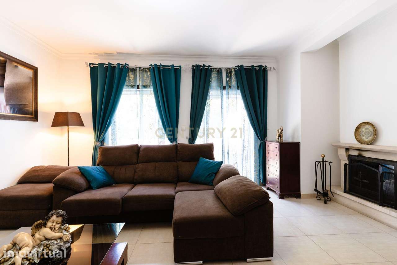Apartamento T3, em condominio com piscina, no centro de Beja - Grande imagem: 2/46