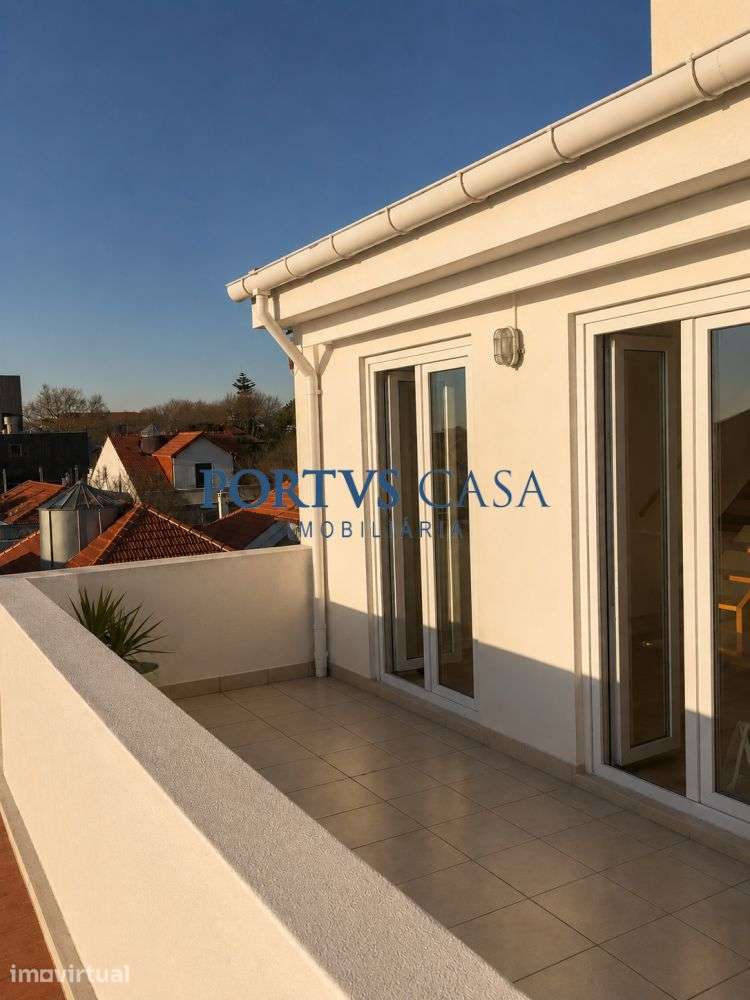 T2 Duplex com Vista Mar, Terraço e Garagem na Foz do Douro - Grande imagem: 2/19