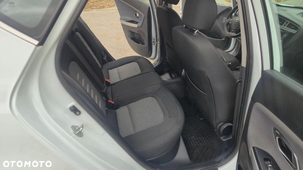 Kia Ceed 1.4 CRDi 90 Vision - 9