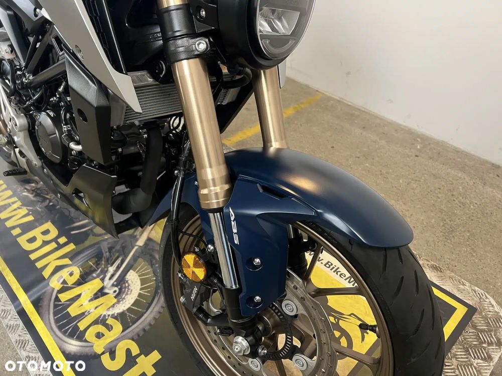 Honda CB - 10