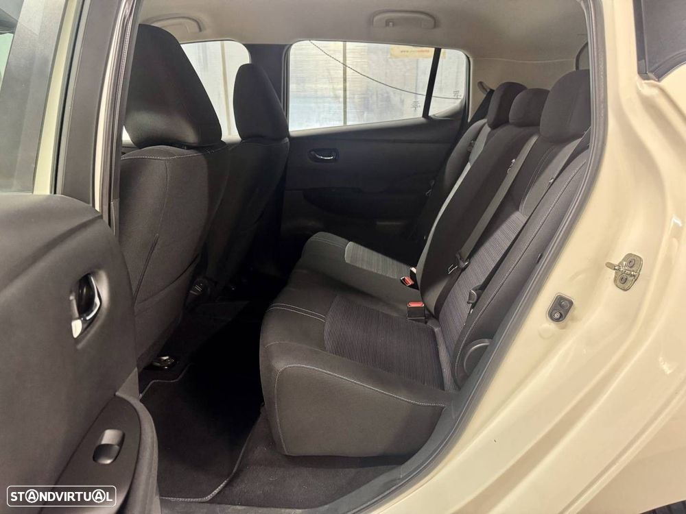 Nissan Leaf N-Connecta - 27