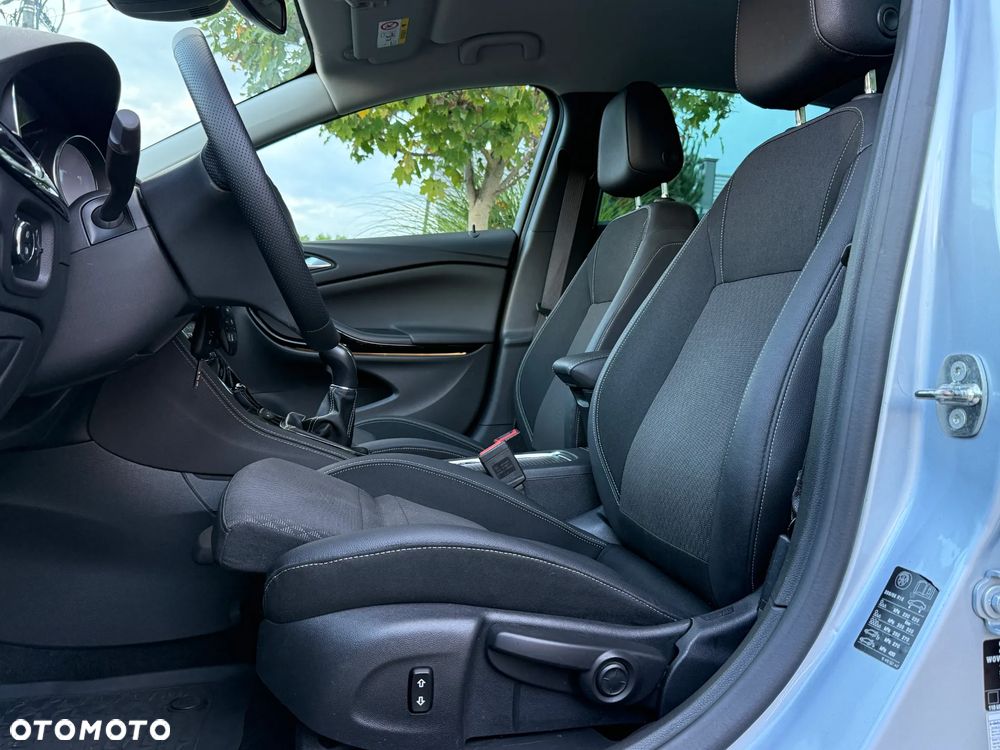 Opel Astra 1.4 Turbo Innovation - 10