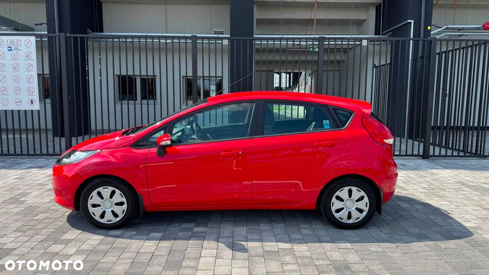 Ford Fiesta 1.25 Ambiente - 24