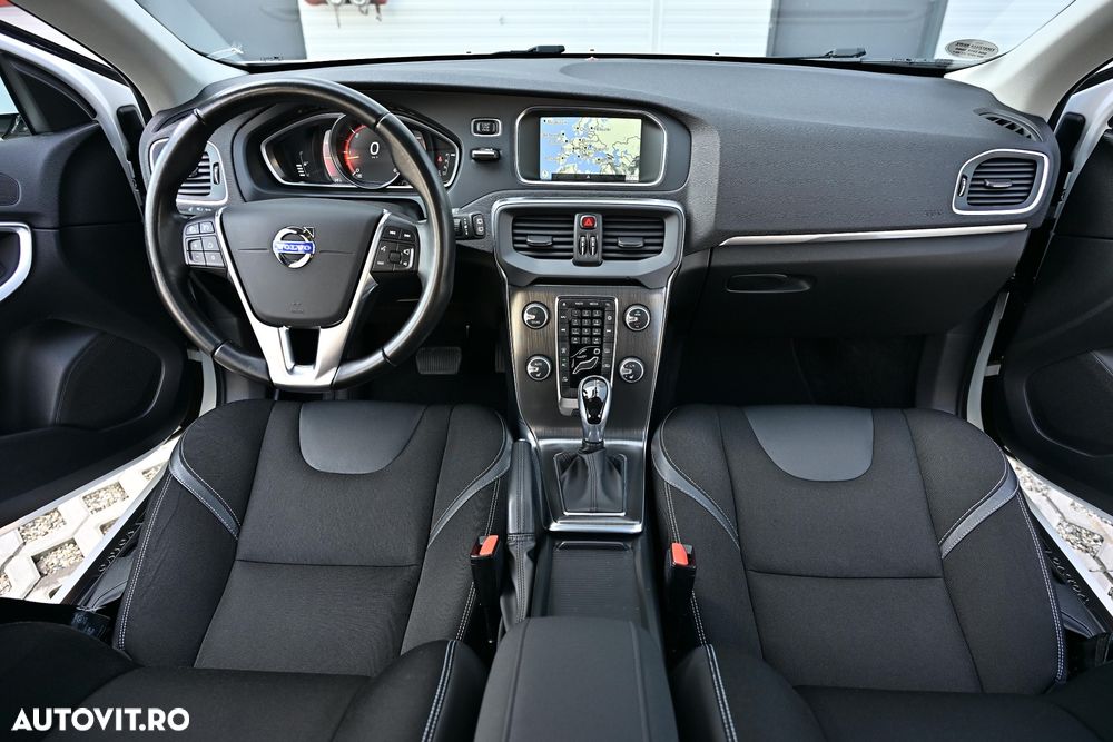 Volvo V40 D3 Geartronic - 16