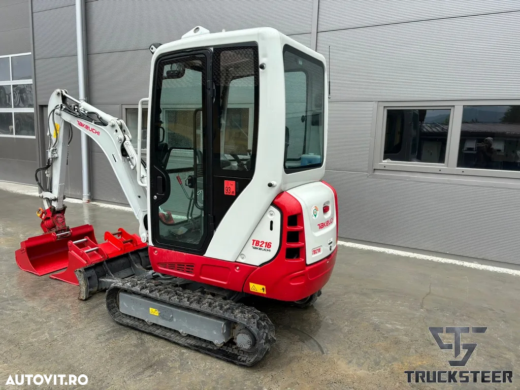 Takeuchi TB216 - 3