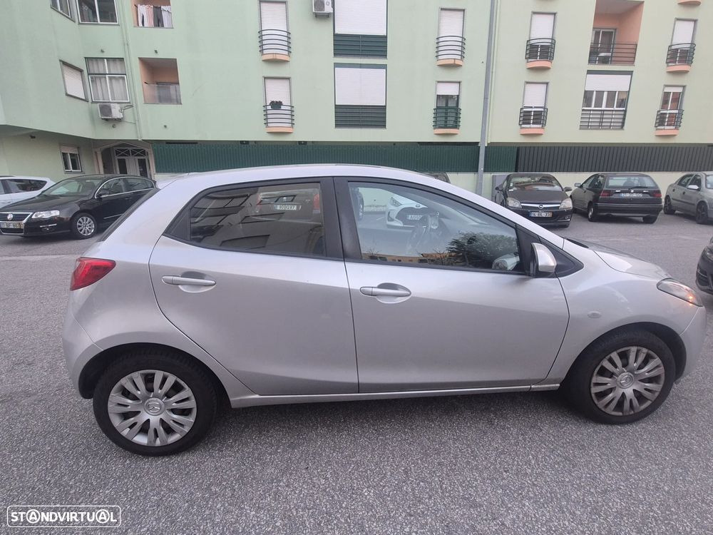 Mazda 2 1.3 MZR Core - 1
