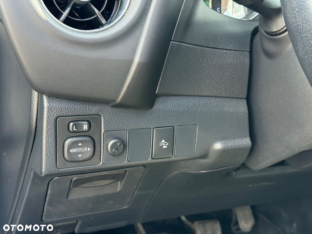 Toyota Corolla 1.6 Comfort - 28