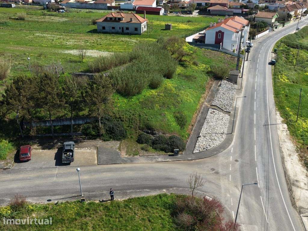 Oportunidade de Investimento - 2 Lotes Construção Prédio - A dos Cu... - Grande imagem: 4/14