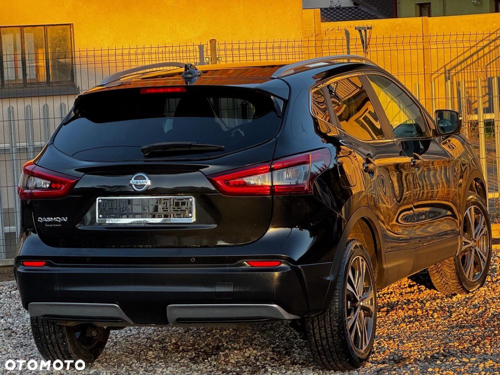 Nissan Qashqai 1.3 DIG-T TEKNA - 16