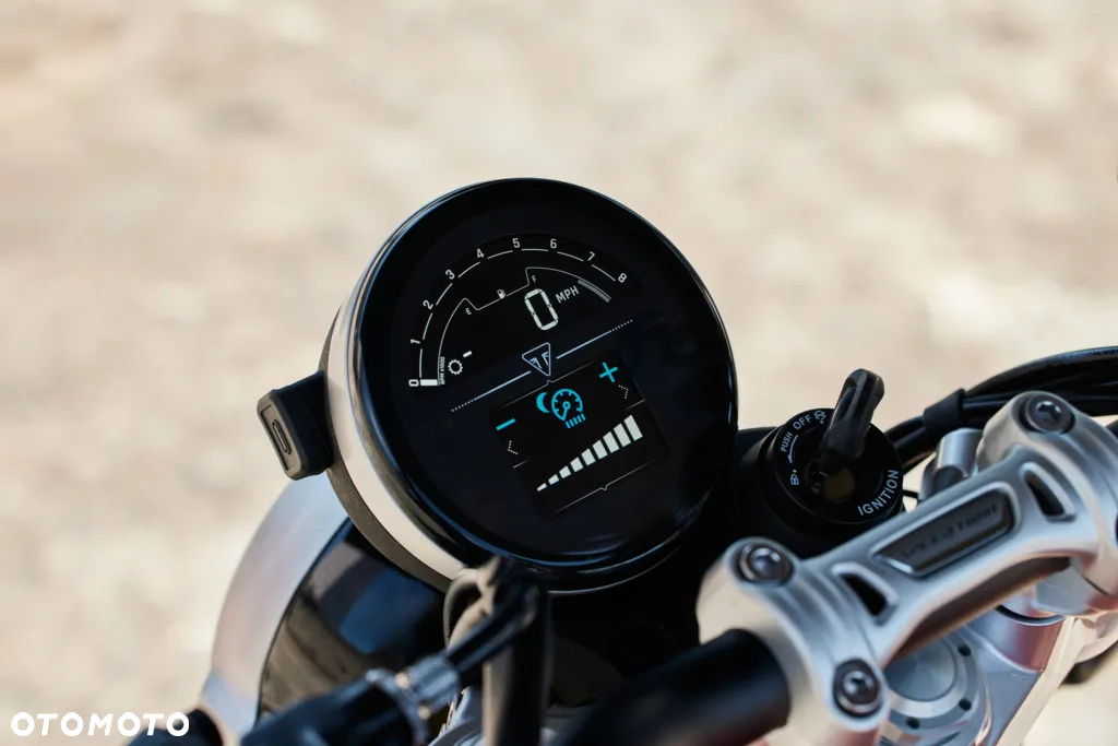 Triumph Speed Twin - 8