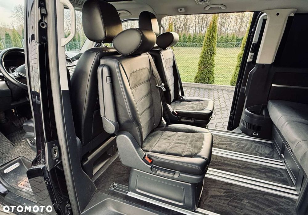 Volkswagen Multivan - 16