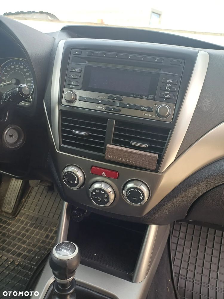 Subaru Forester 2.0D XA 000 - 9