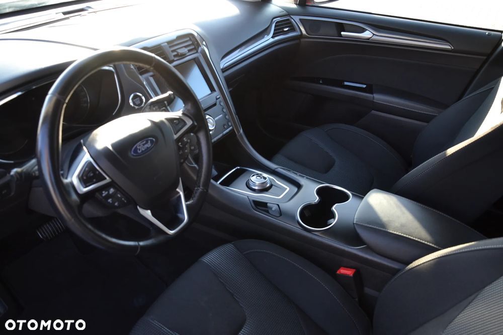 Ford Mondeo - 10