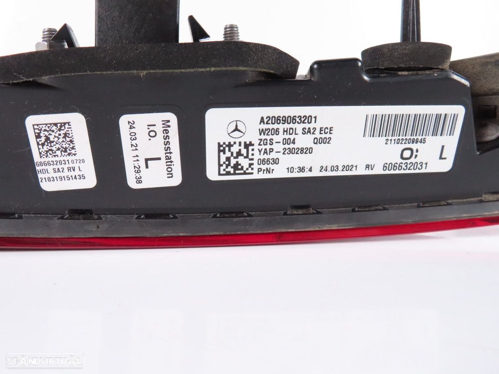 Farolim da mala LED Esquerdo Usado / Original MERCEDES-BENZ C-CLASS (W206) A2069... - 4