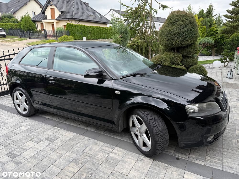 Audi A3 3-drzwiowe 1.6 FSI Ambiente - 5