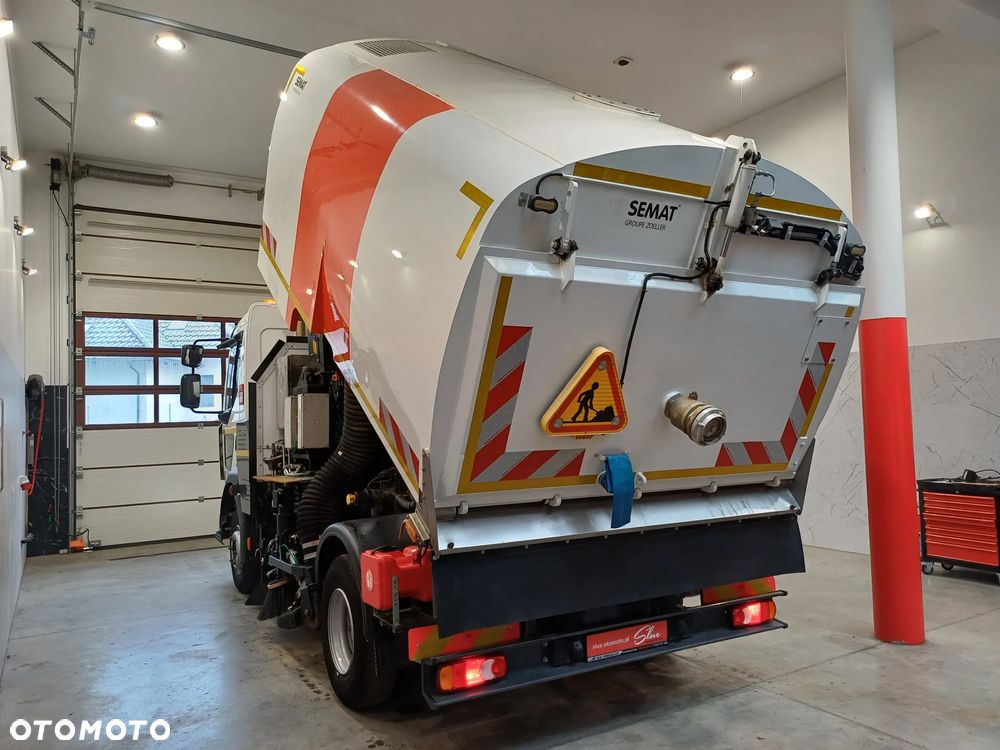 Renault D12 Zamiatarka Zoeller Faun Euro 6 PM10 Szczotki L/R Rok 2017 2 Silniki 2825 MTH - 14