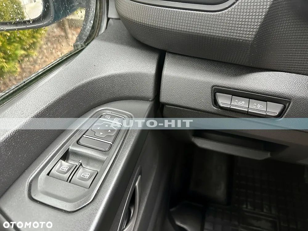 Renault Trafic - 26