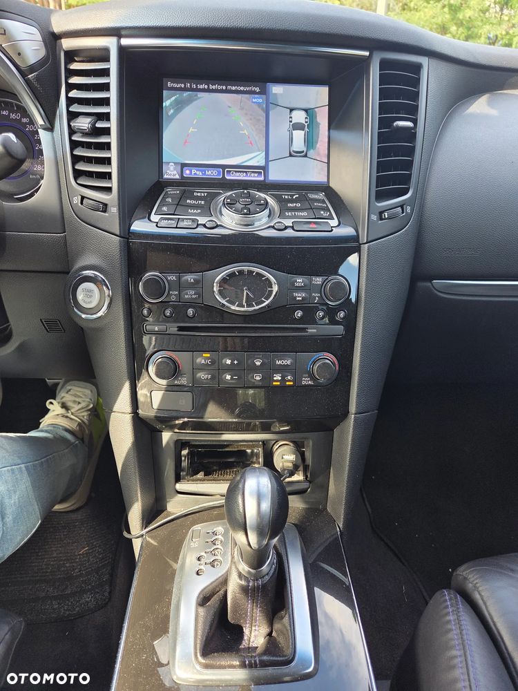 Infiniti QX70 3.0d AWD Ultimate - 13