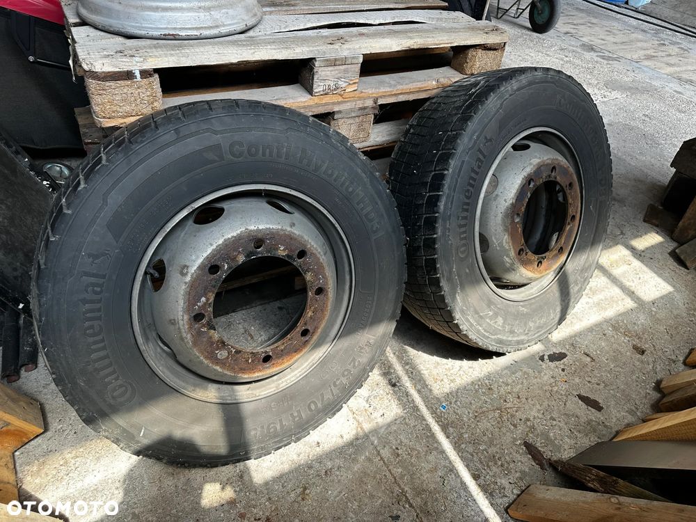 Koła tył, opony z felgami 265/70R19,5 Continental Conti Hybrid HD3 - 1