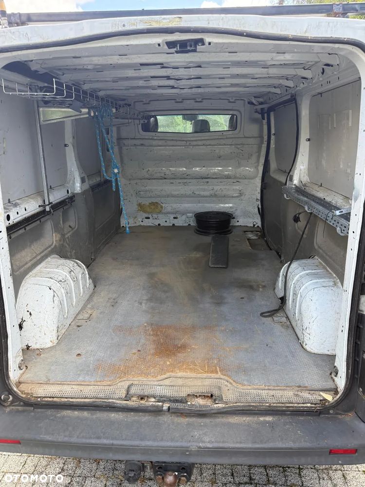 Opel Vivaro - 12