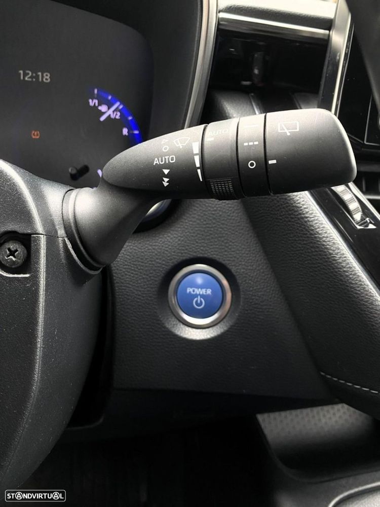 Toyota Corolla Touring Sports 1.8 Hybrid Comfort+P.Sport - 12