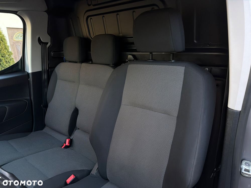 Citroën Berlingo Blaszak Automat Jak Nowy 3 Osobowy 130 Koni Drugie Koła Unikat - 34