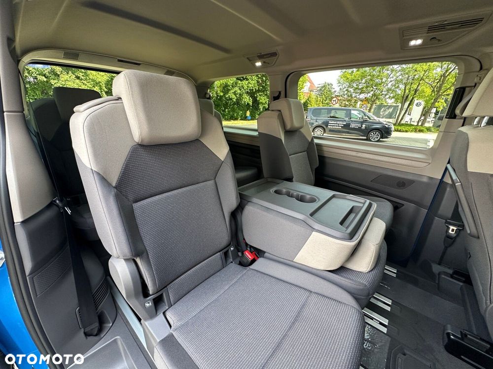 Volkswagen multivan Multivan Family L2 silnik: 2,0 l TDI SCR 150 KM / skrzynia biegów: 7-biegowa DSG rozstaw osi: 3124 mm - 24