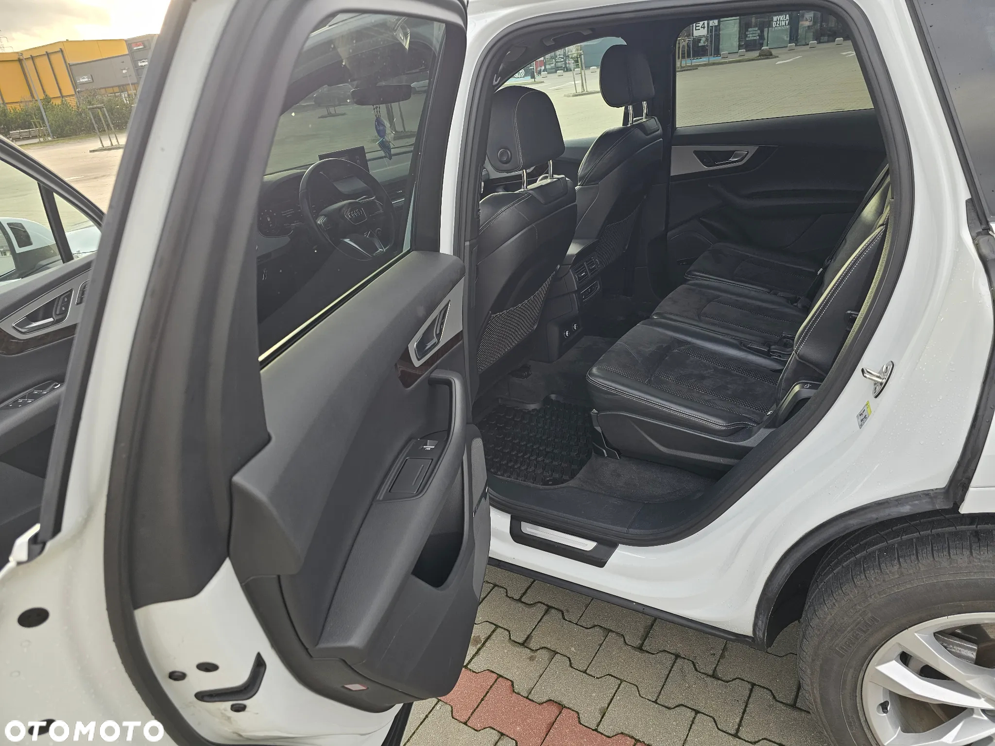 Audi Q7 - 11