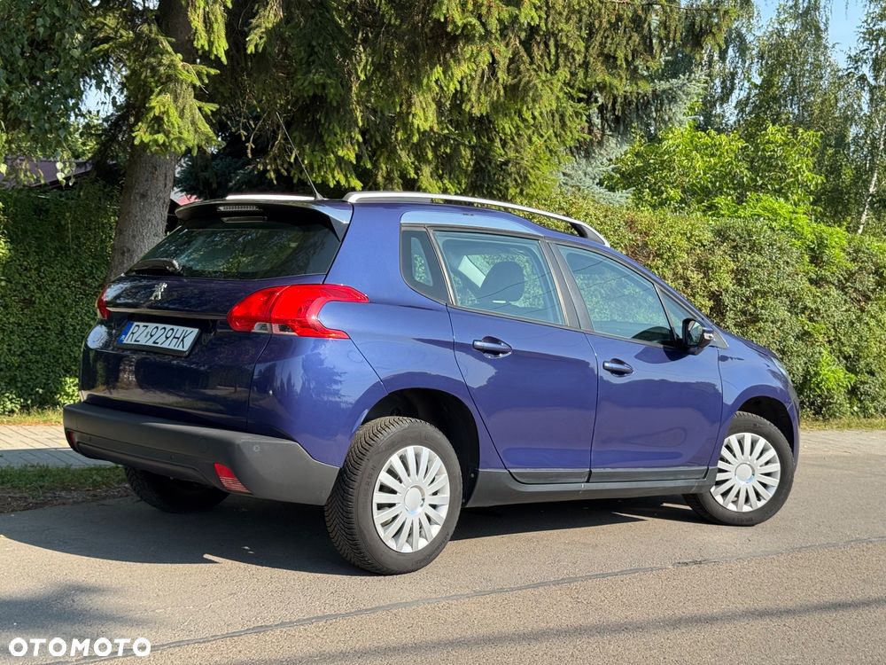 Peugeot 2008 - 8