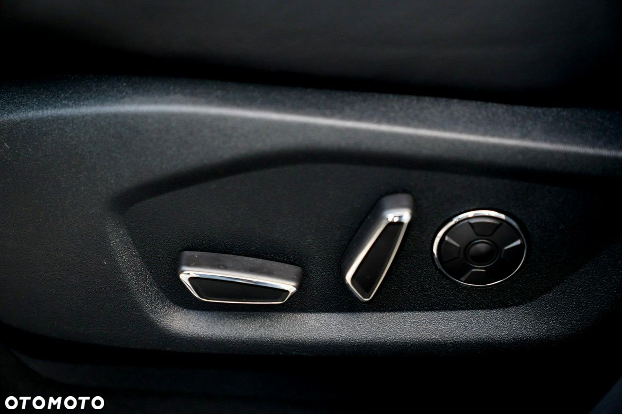 Ford S-Max - 19
