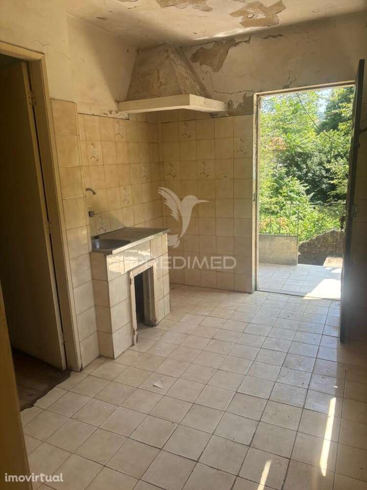 Moradia T2 para Restauro - Grande imagem: 4/19