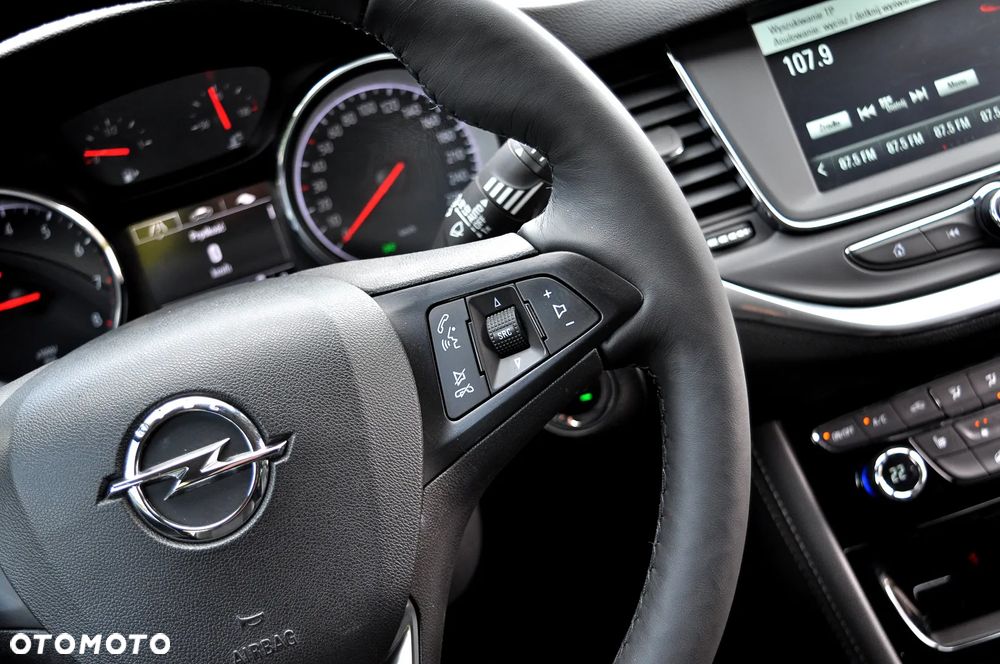 Opel Astra 1.4 T Dynamic S&S - 26