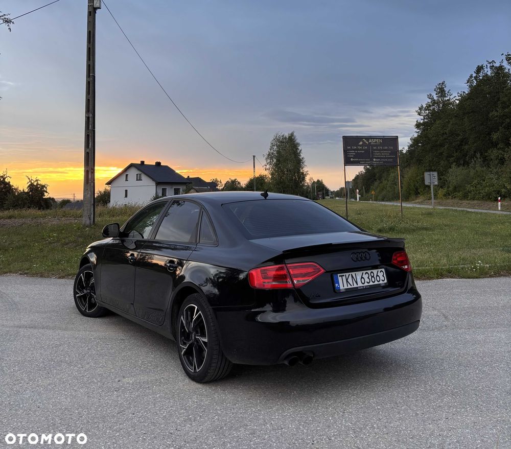 Audi A4 Limousine - 2