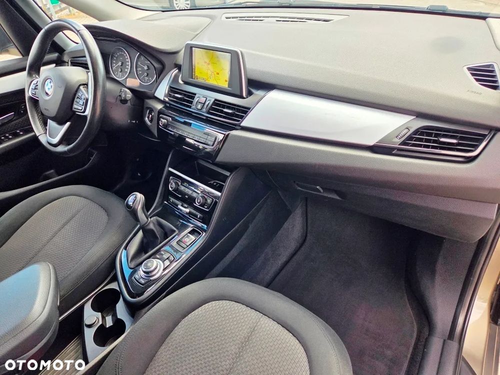 BMW Seria 2 218i Luxury Line - 33