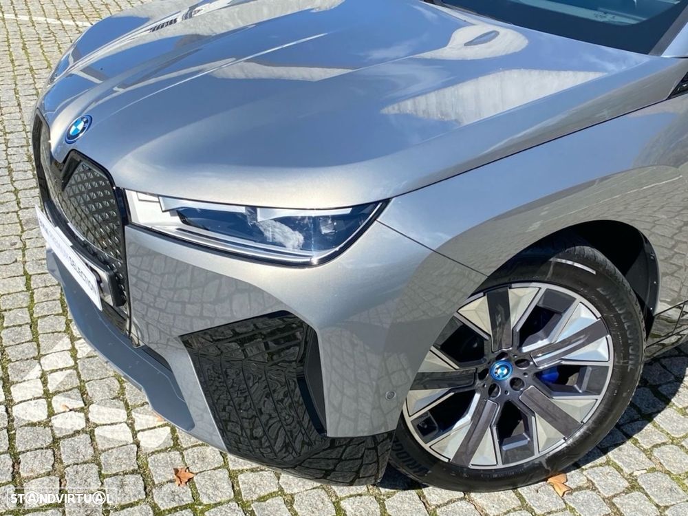 BMW iX xDrive 50 Pack Desportivo - 2