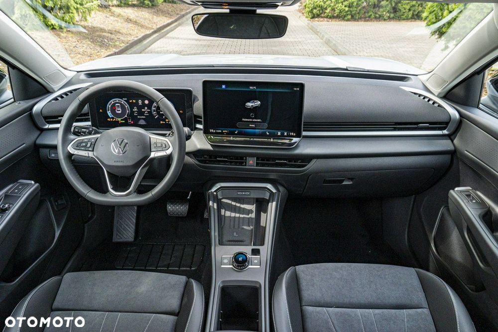 Volkswagen T-Roc - 15