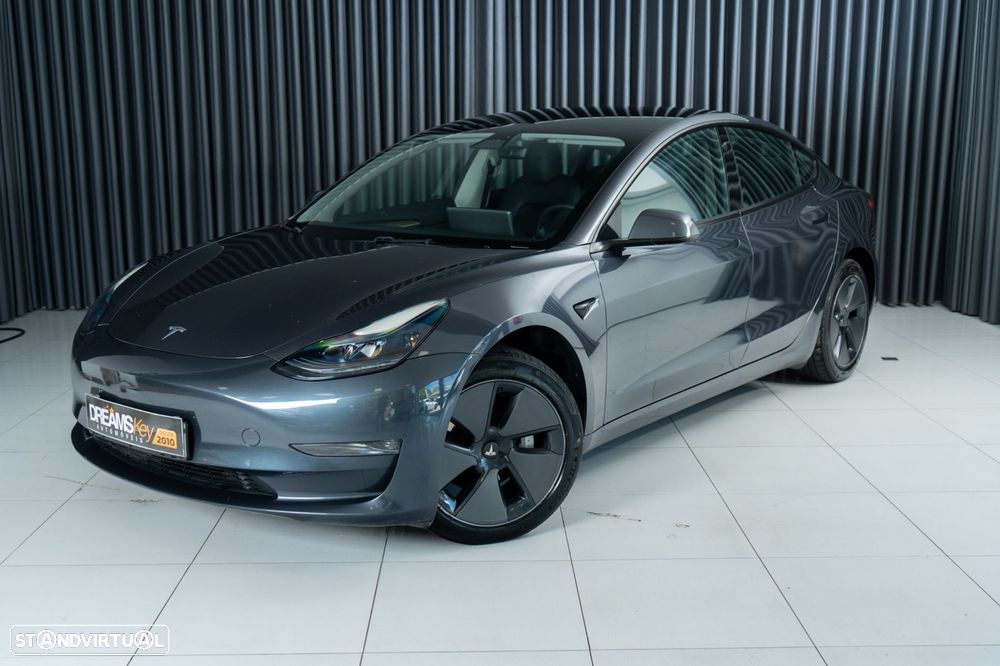 Tesla Model 3 Long Range Tração Traseira - 3