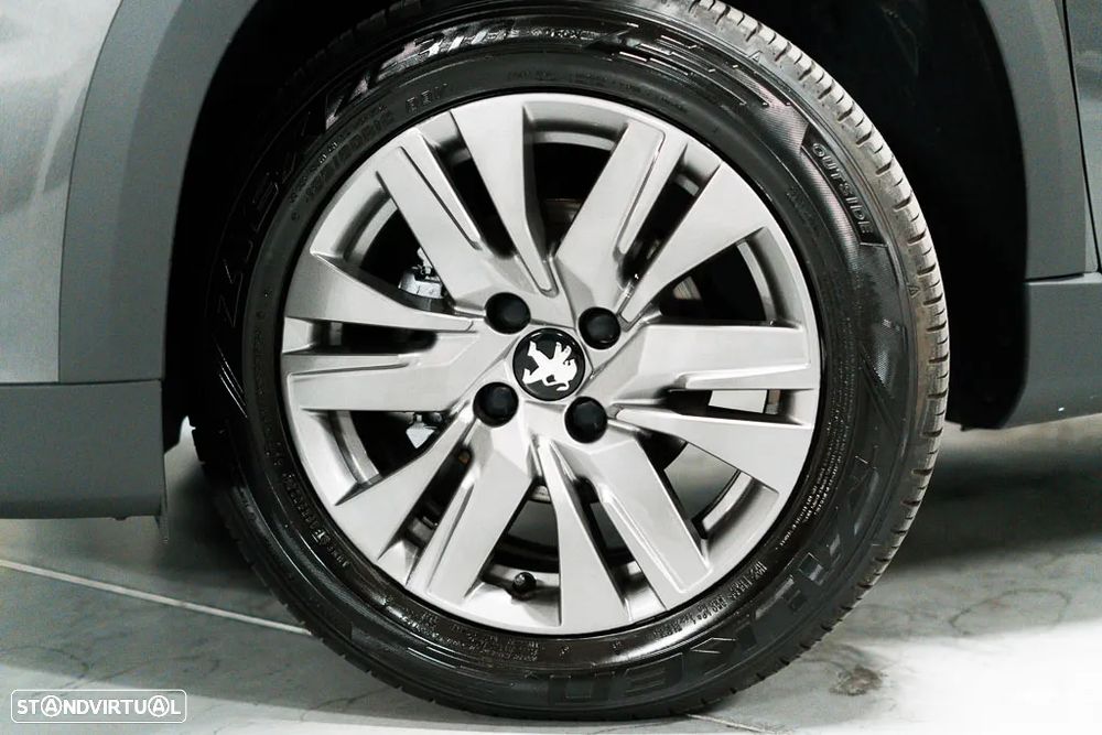 Peugeot 2008 1.2 PureTech Allure - 23