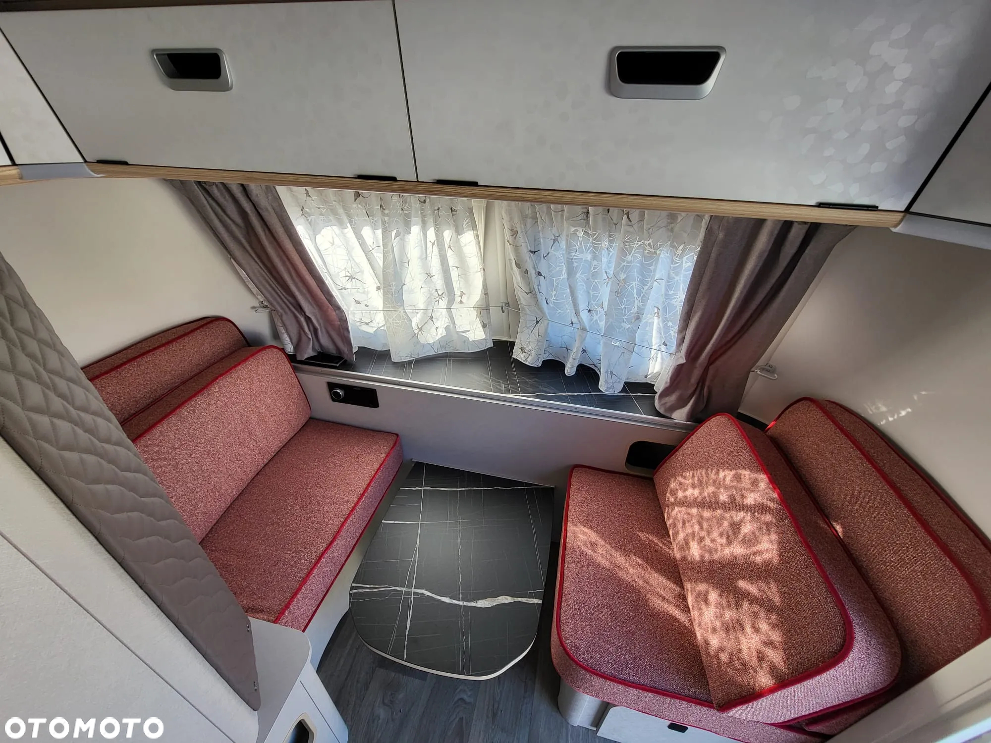 Hymer-Eriba Touring 542 Tango Red - 8