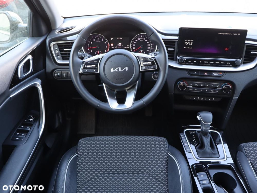 Kia Ceed - 13