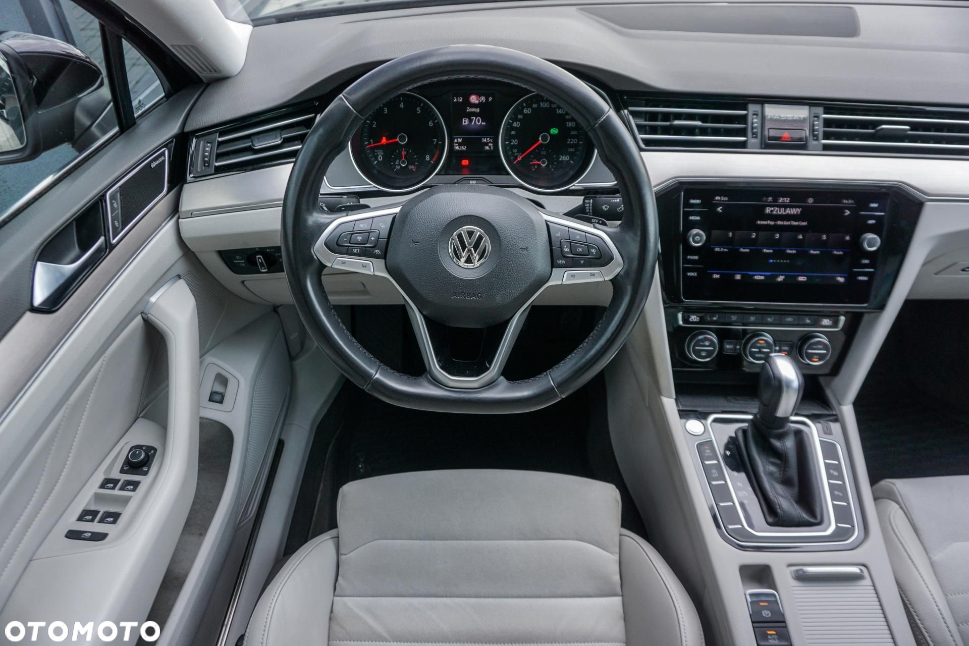 Volkswagen Passat 2.0 TSI Elegance DSG - 19