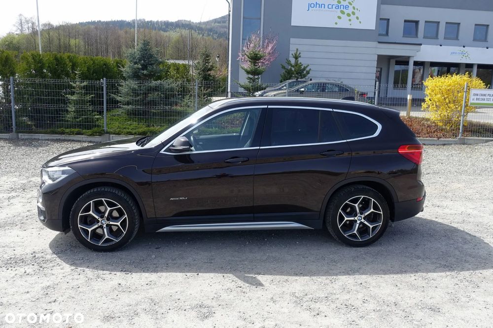 BMW X1 xDrive18d Sport Line - 8