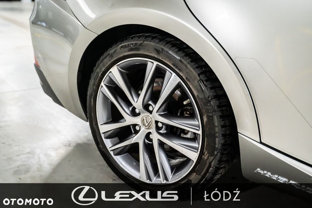 Lexus IS - 8