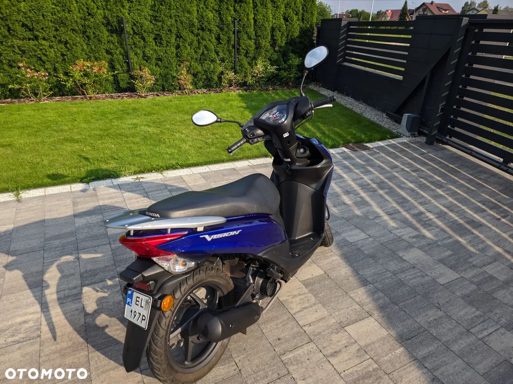 Honda Vision - 3